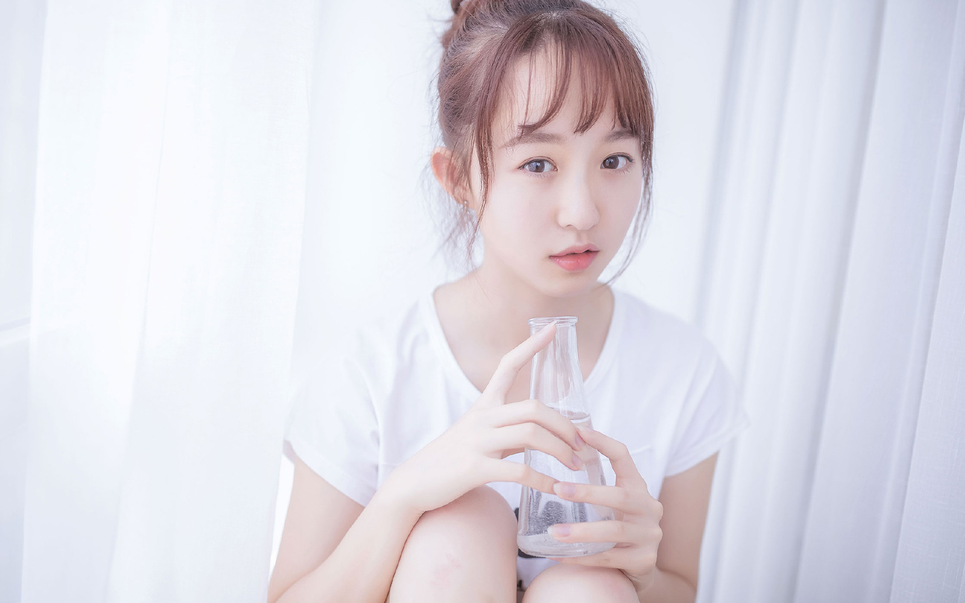 前曼联主帅滕哈赫成为阿贾克斯新任主教练的热门人选。，滕哈格曼联